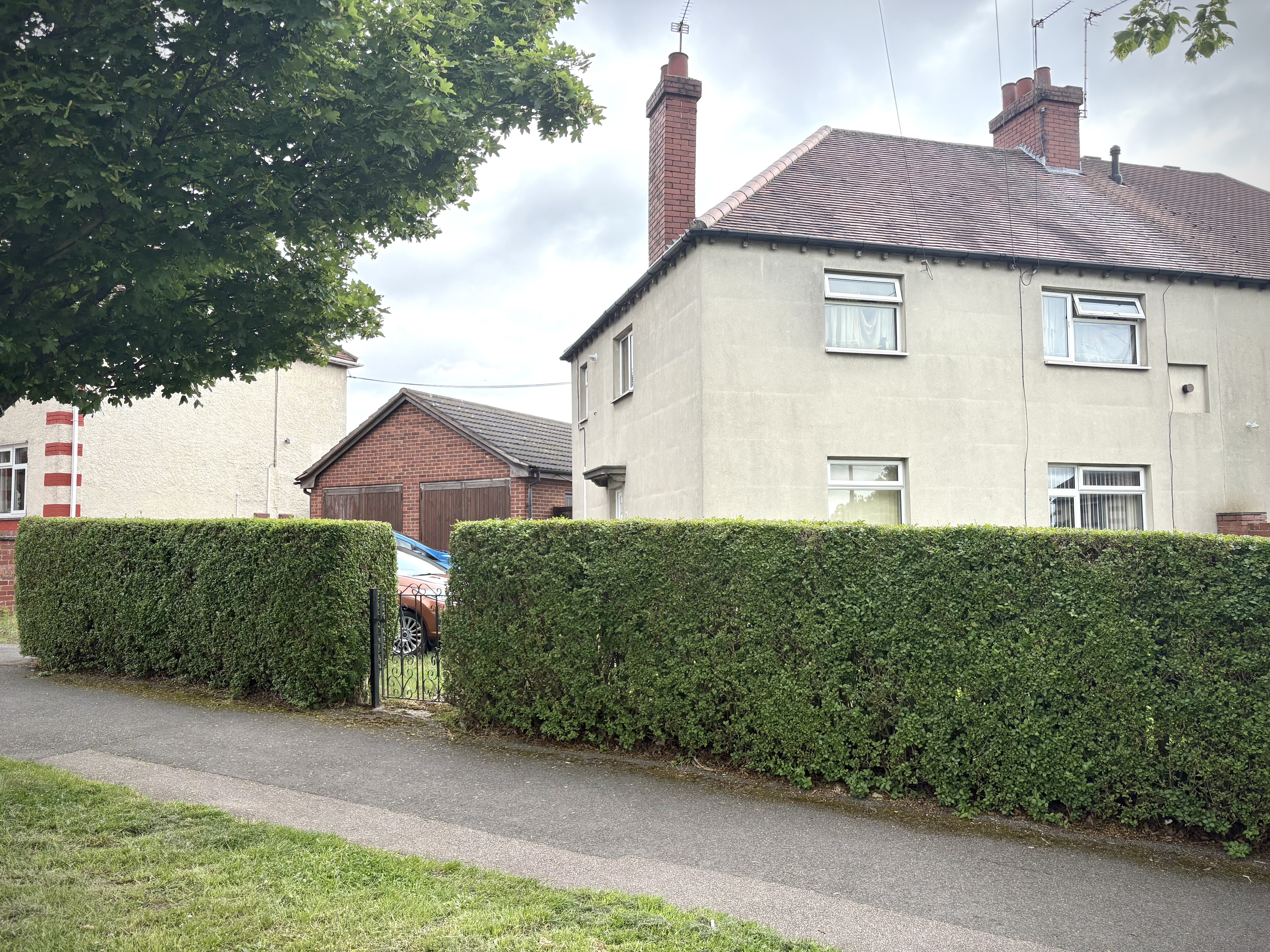 2 bedroom Semi-detached house For Sale