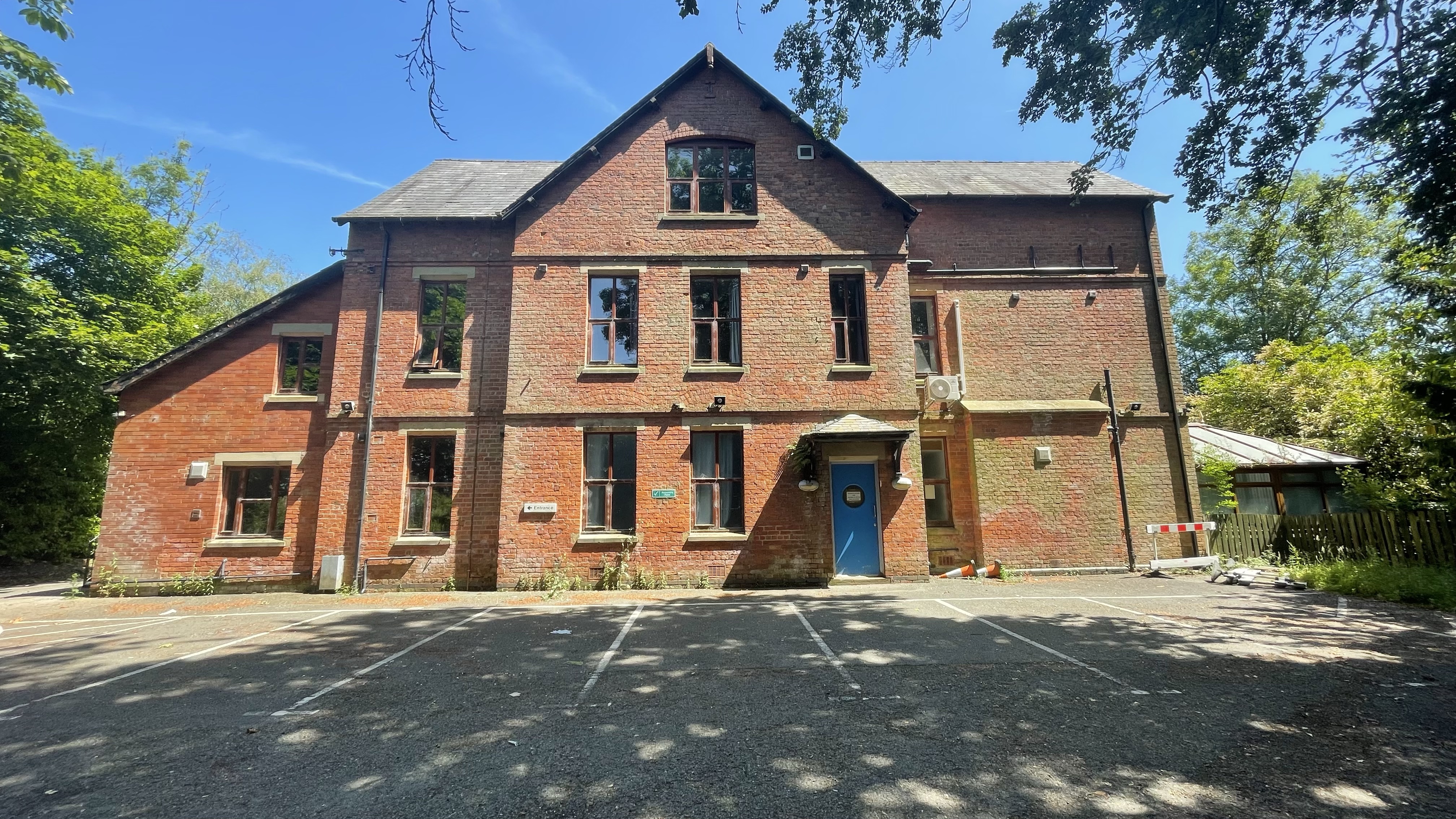  Villa For Sale