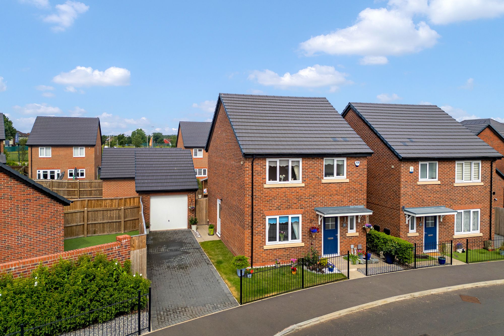 3 bedroom Detached house For Sale