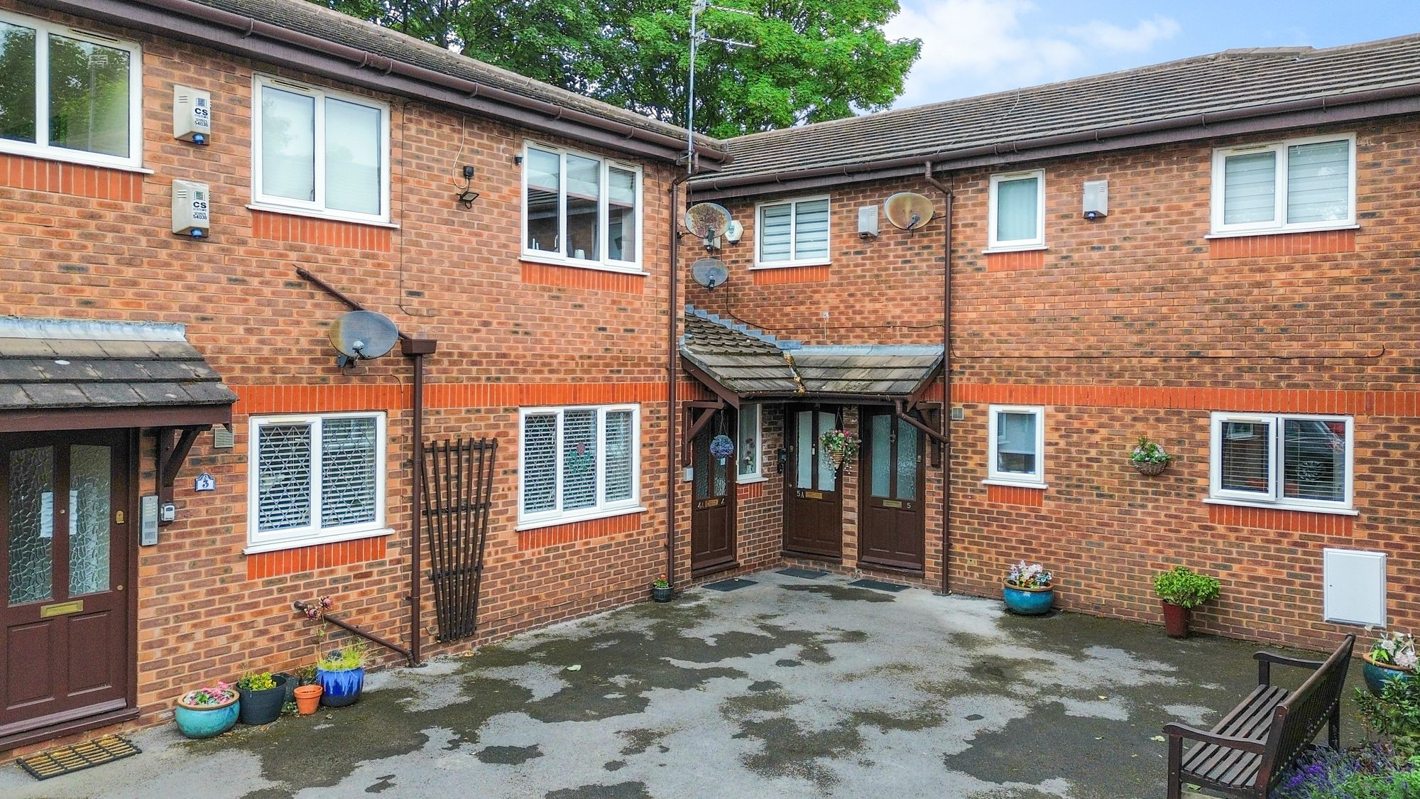 2 bedroom Flat share For Sale