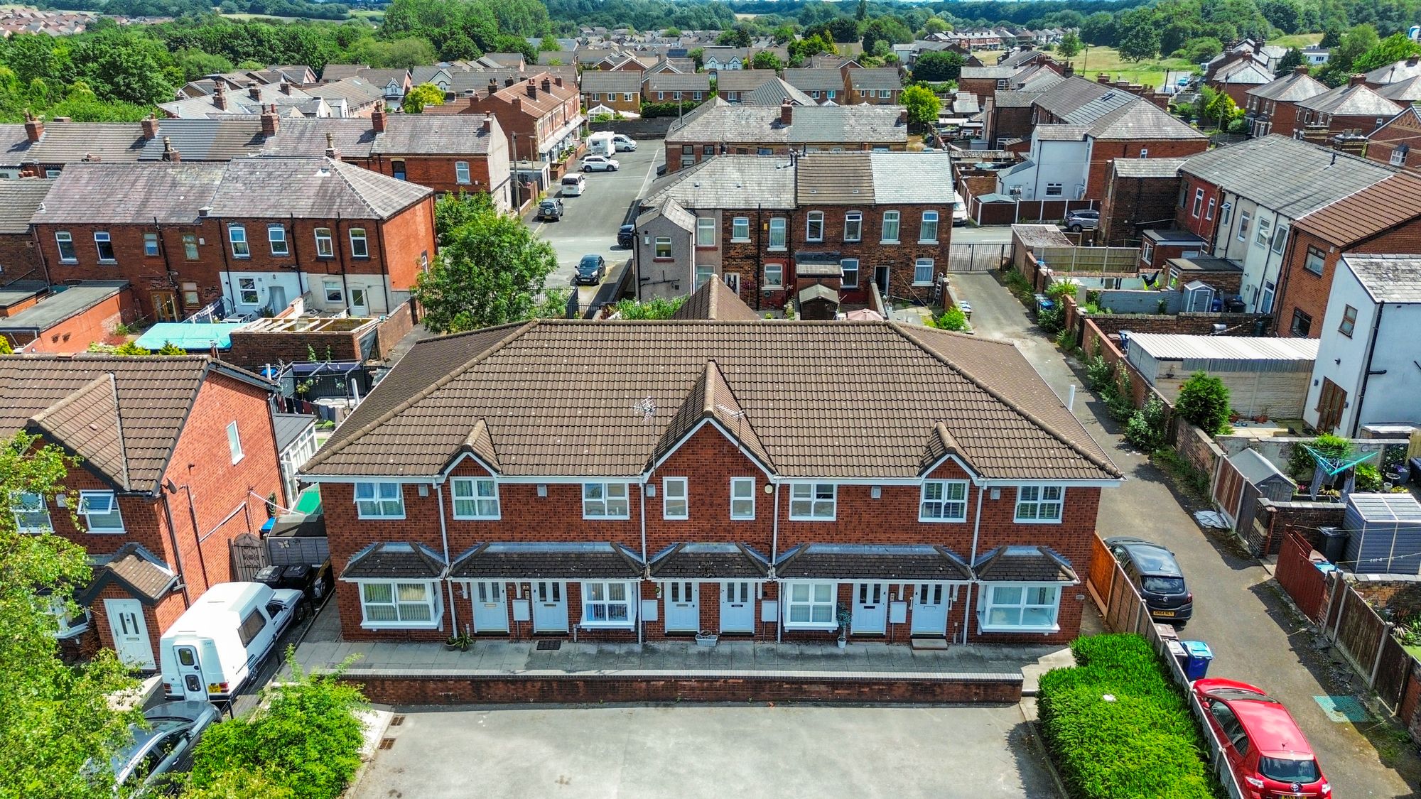 2 bedroom Apartment For Sale