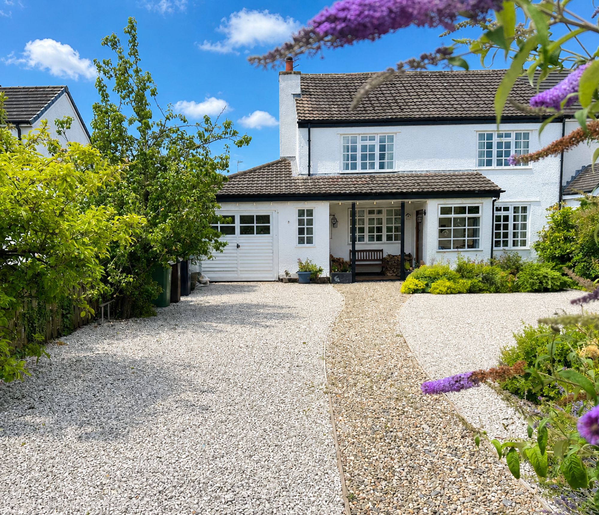 4 bedroom Semi-detached house For Sale