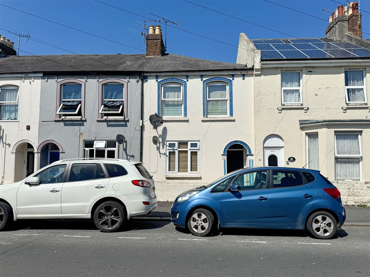 1 bedroom Apartment For Sale