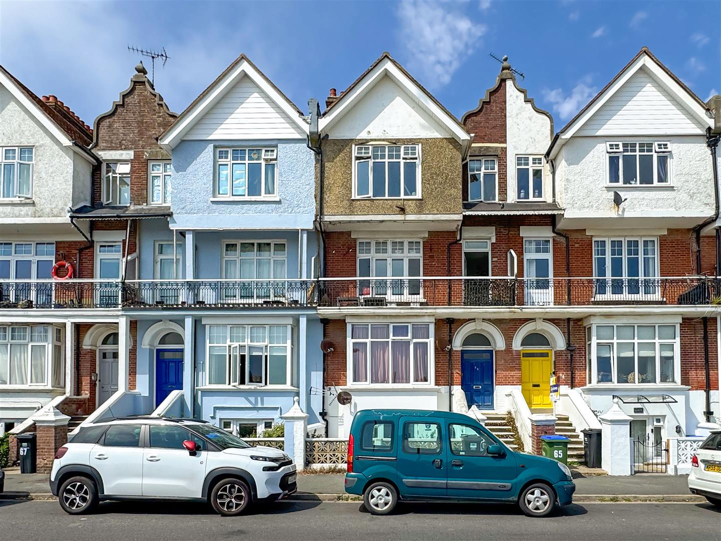 1 bedroom Flat For Sale