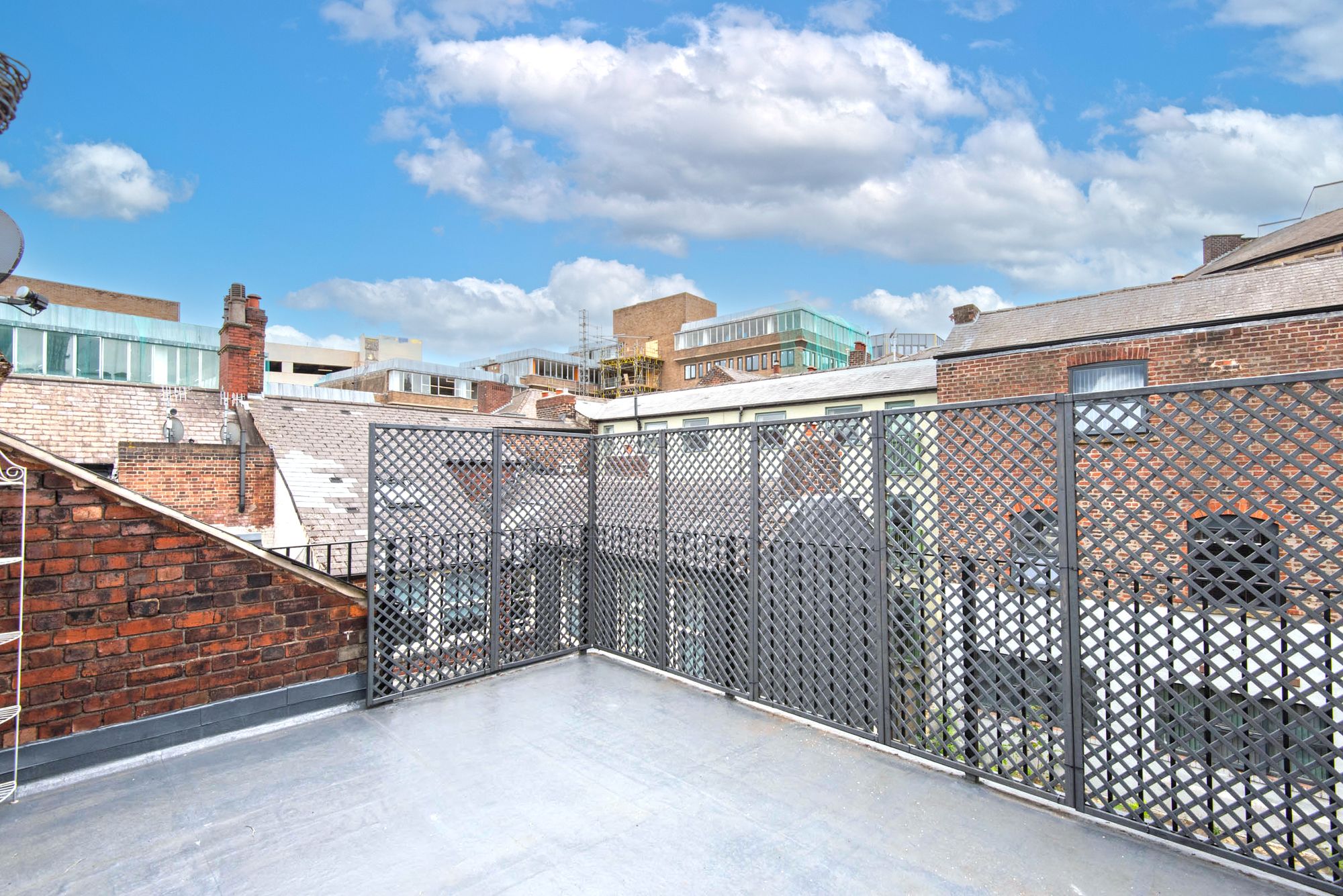 1 bedroom Apartment Let