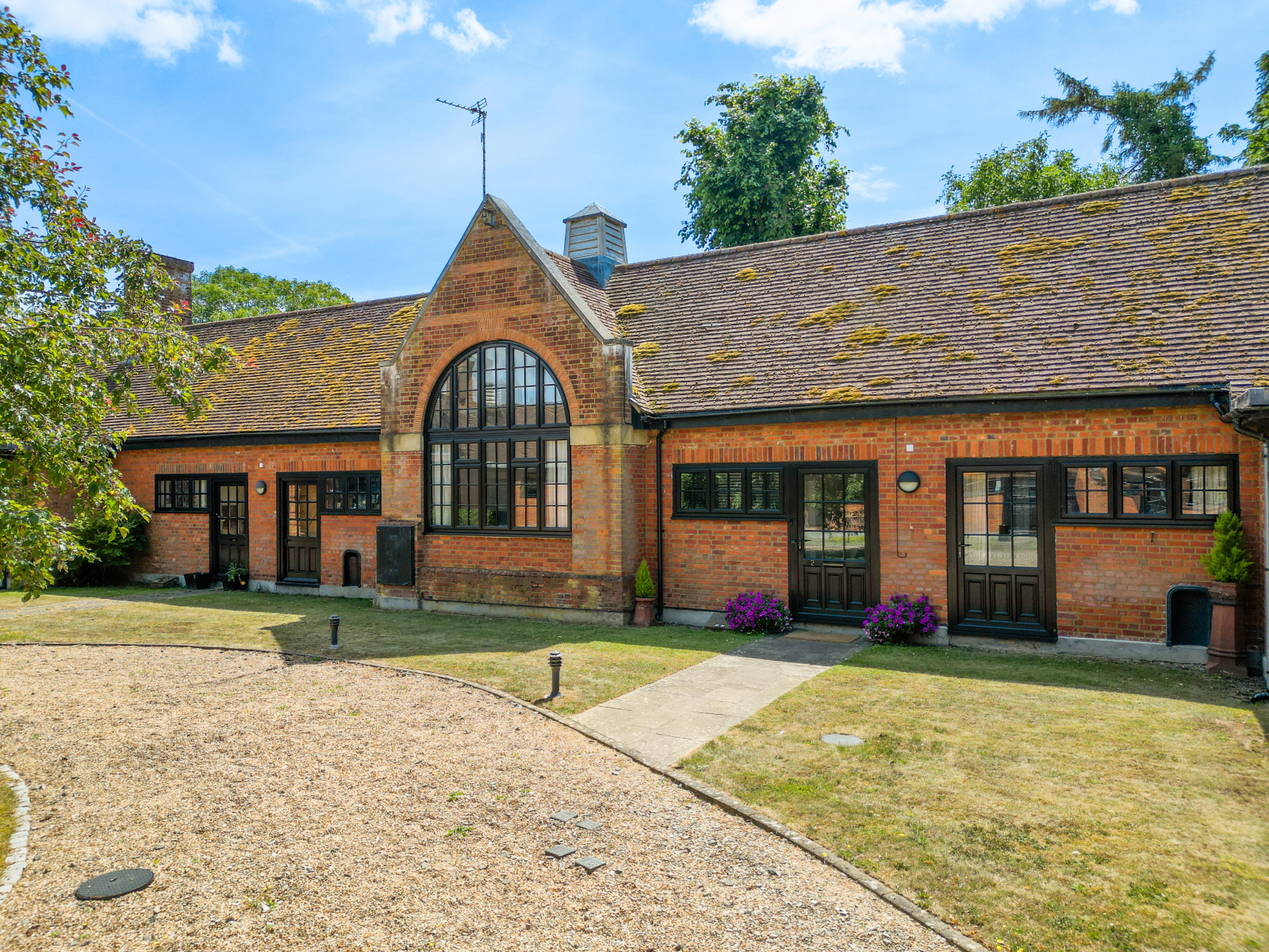 2 bedroom Barn Conversion For Sale