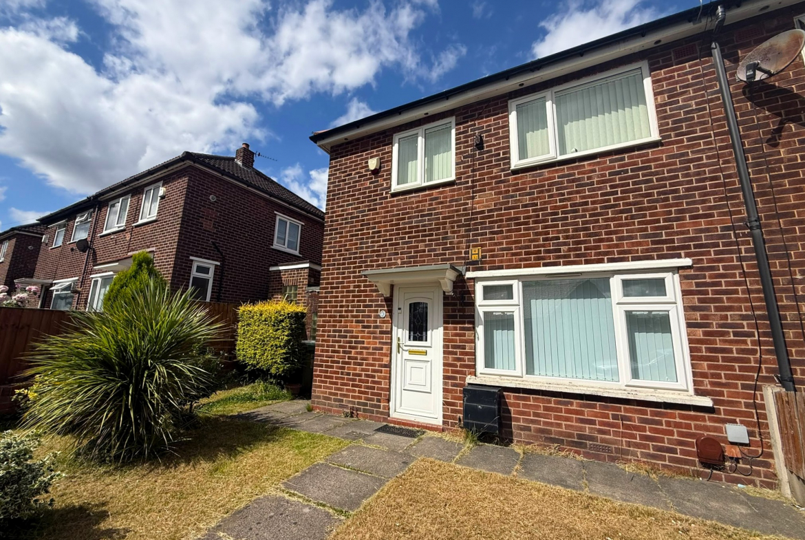 2 bedroom Semi-detached house For Sale