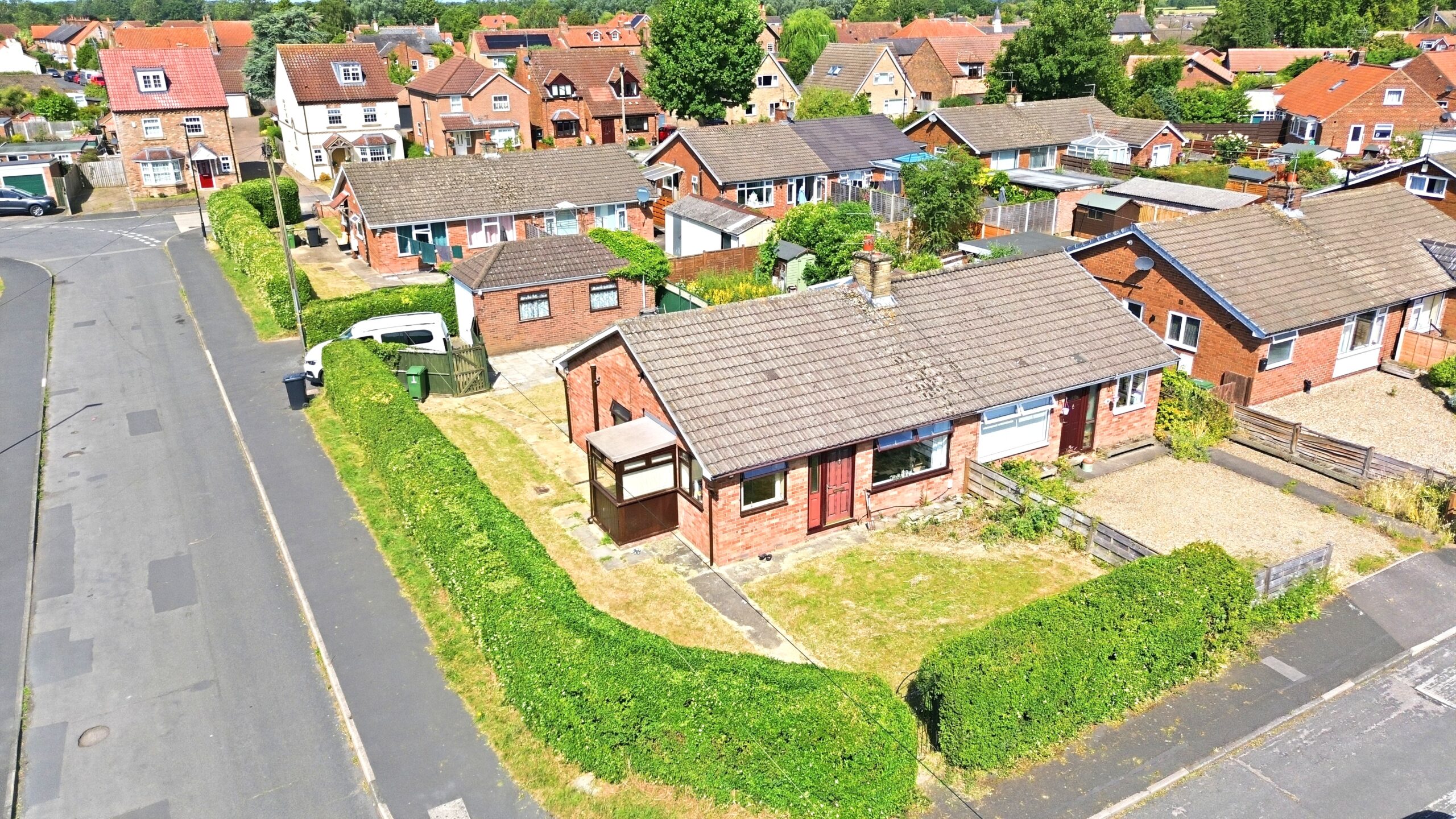 2 bedroom Detached bungalow Under Offer
