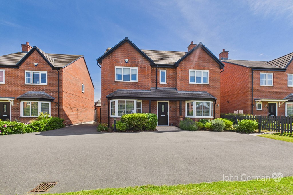 4 bedroom Detached house For Sale