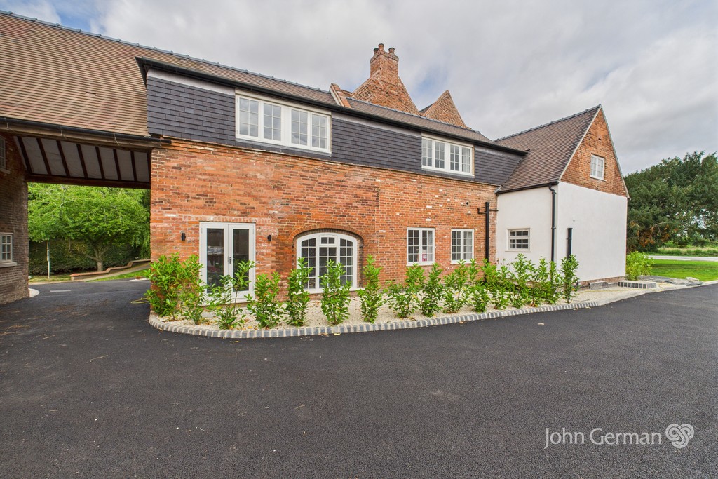 2 bedroom Apartment To Let