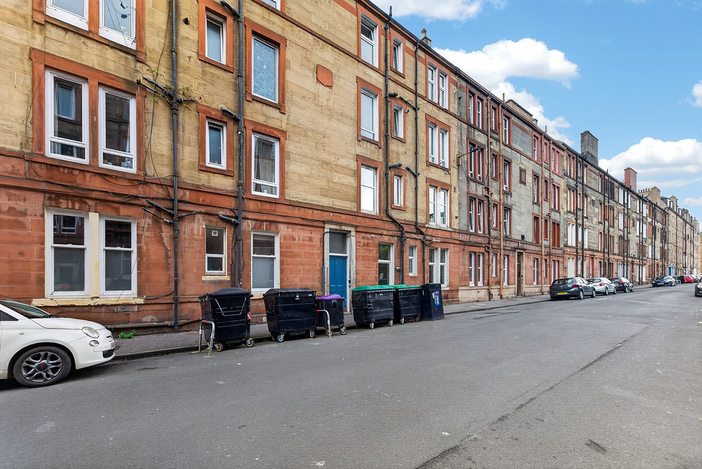 1 bedroom Flat To Let