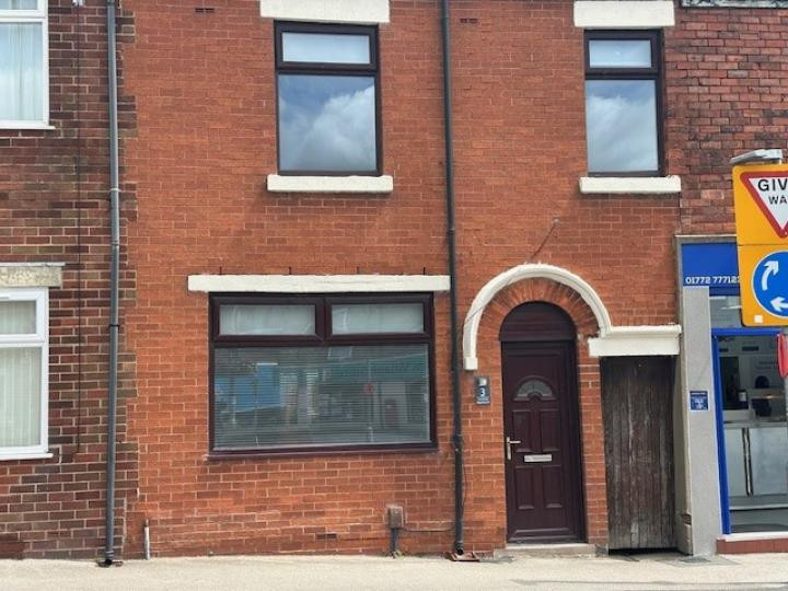 2 bedroom Terraced House Under Offer