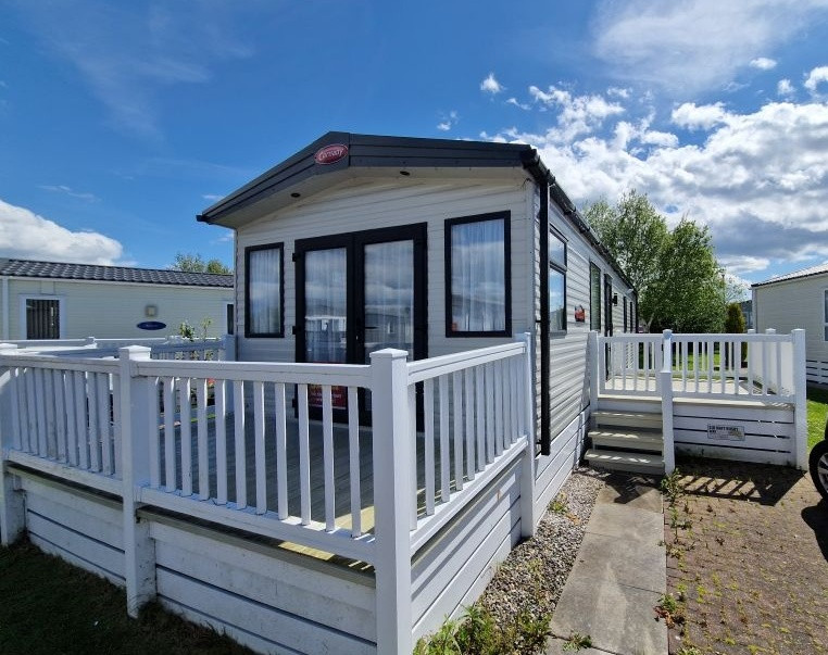 2 bedroom House (unspecified) For Sale