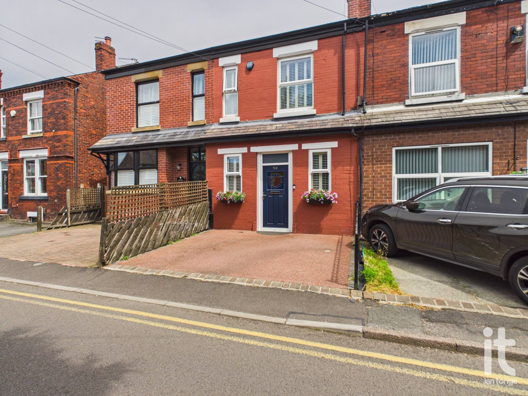 2 bedroom Terraced House Under Offer
