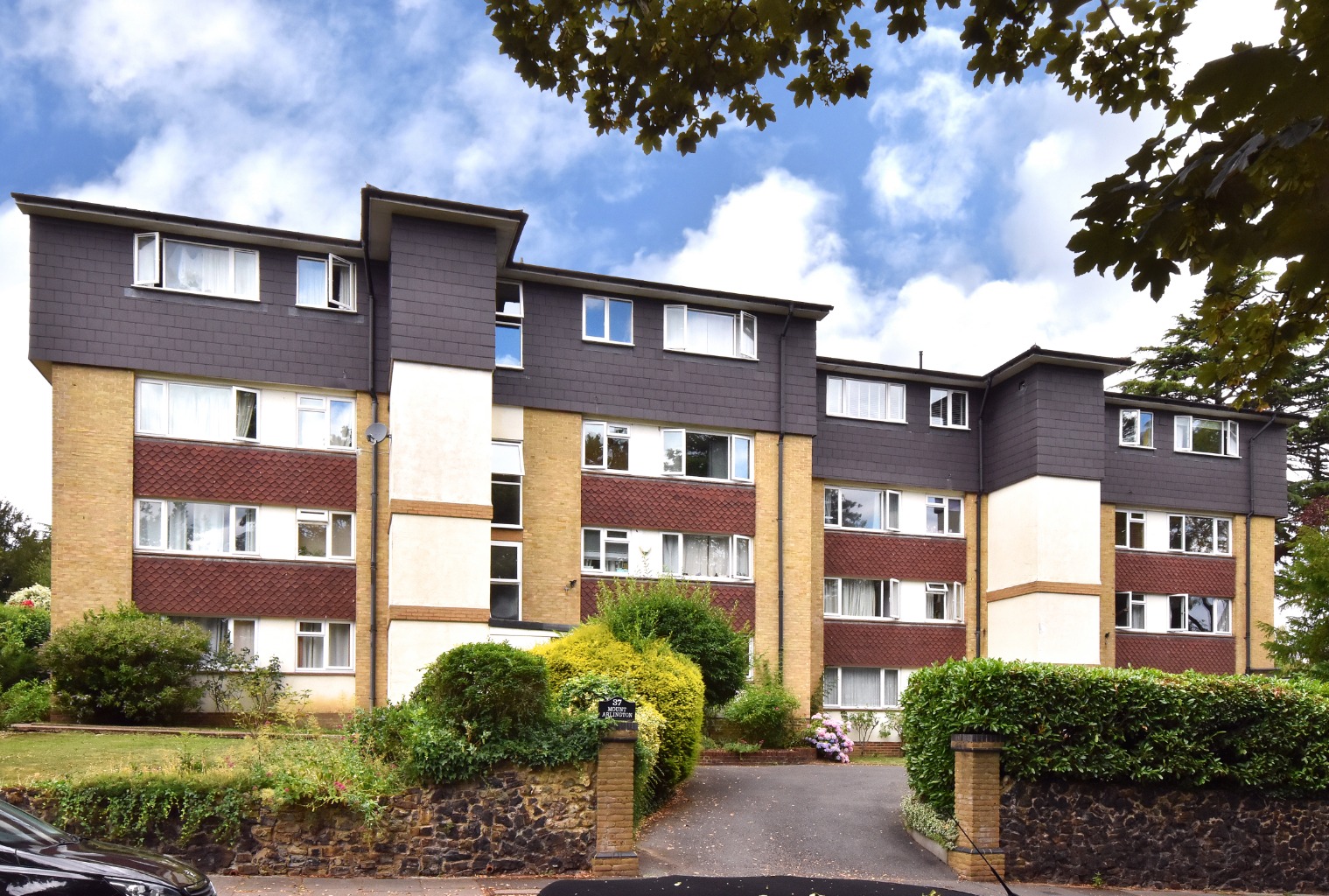 2 bedroom Flat Let