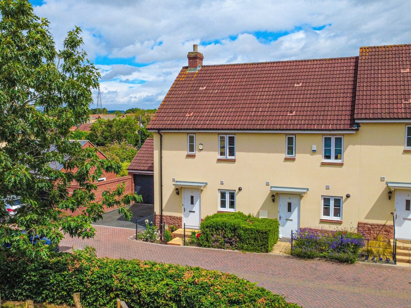 2 bedroom House (unspecified) For Sale