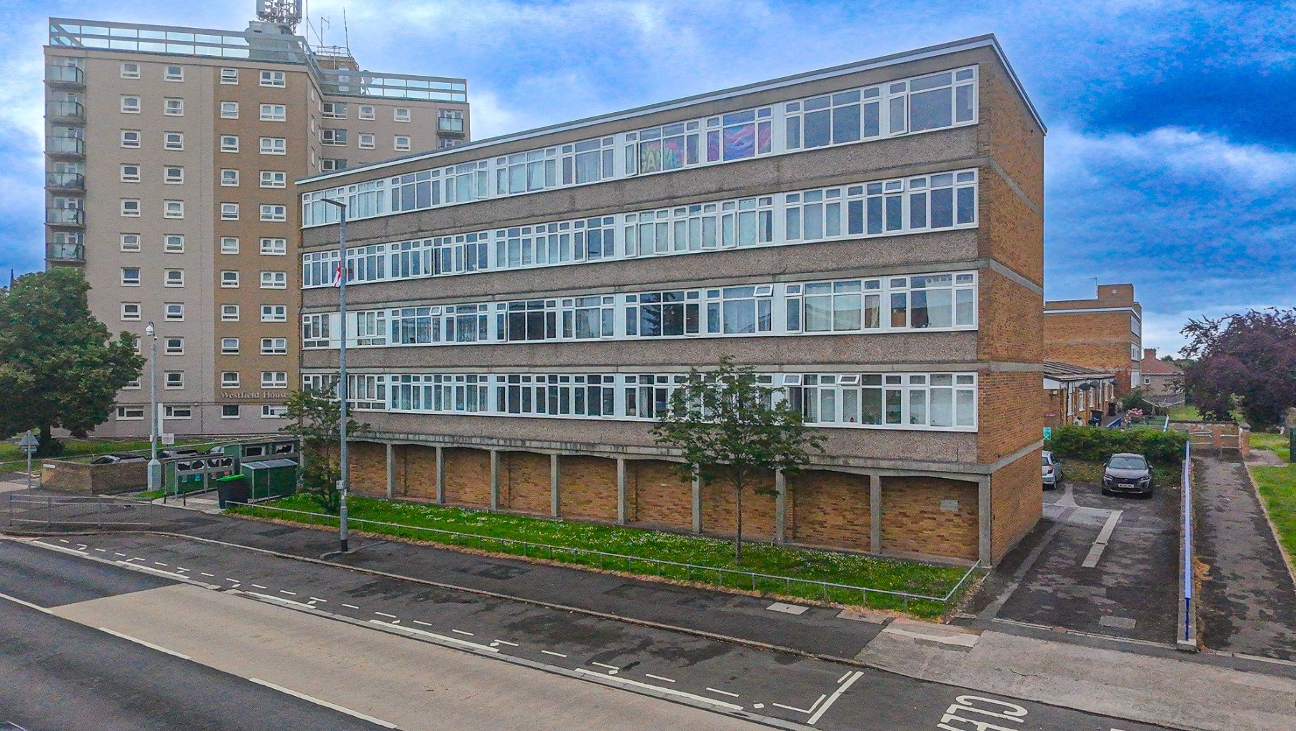 3 bedroom Flat share For Sale