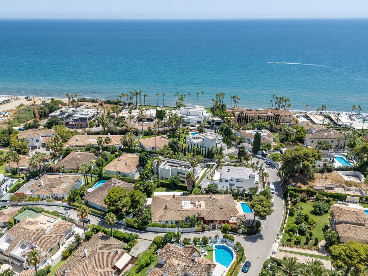 7 bedroom Villa For Sale