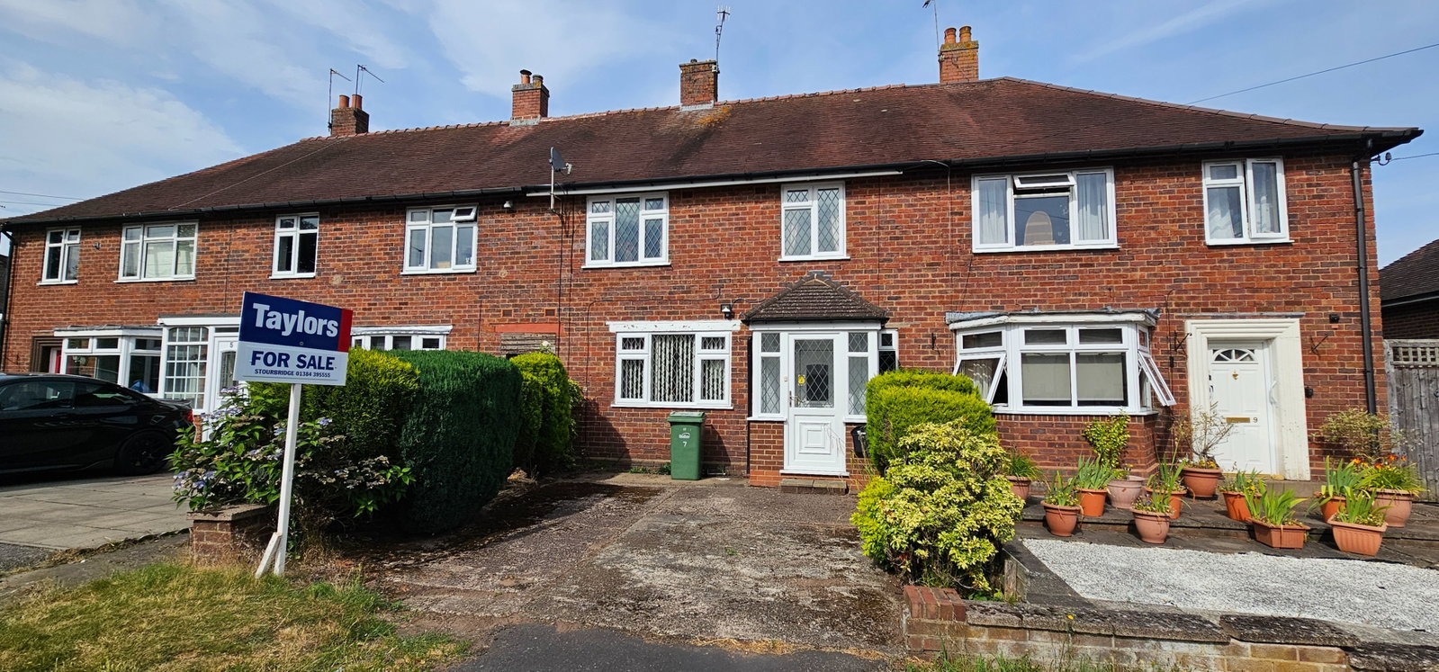3 bedroom Terraced House For Sale