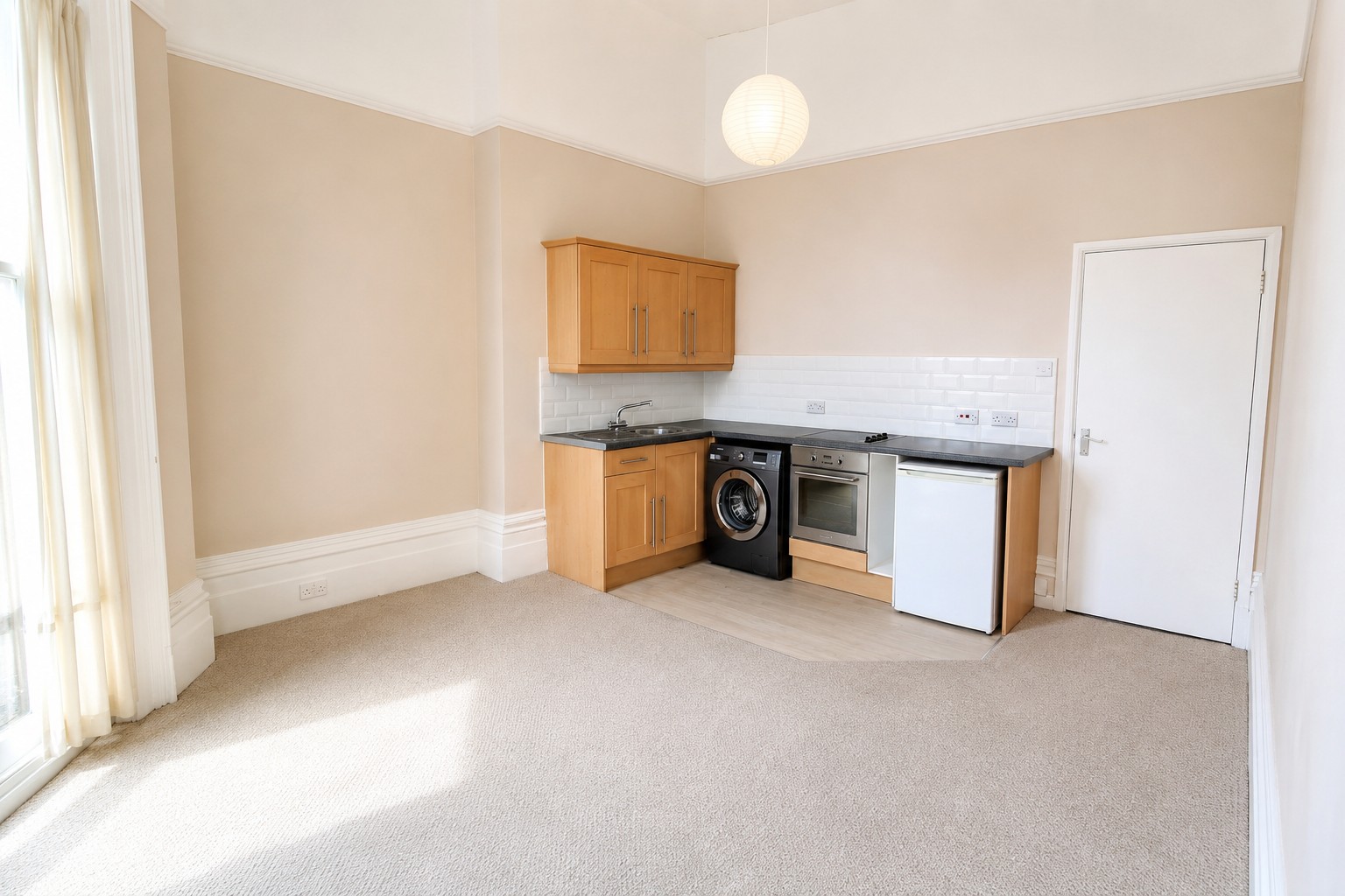 1 bedroom Flat To Let