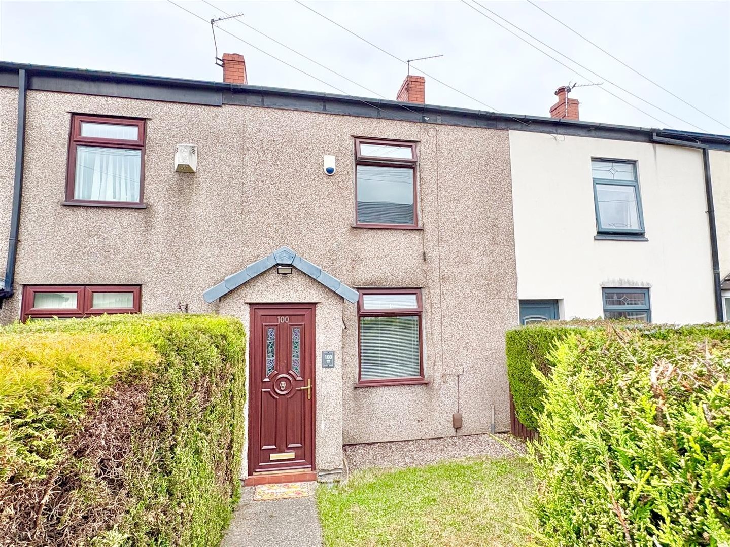 2 bedroom Cottage For Sale