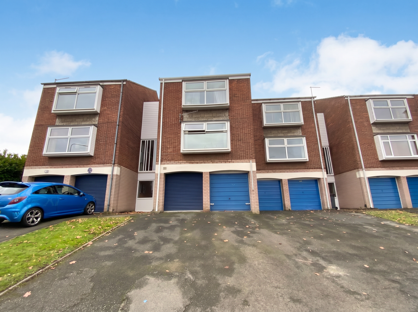 1 bedroom Flat For Sale