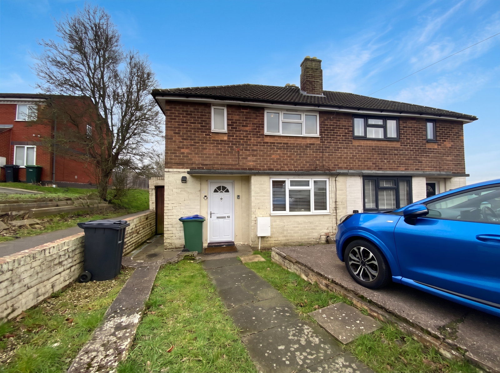 2 bedroom Semi-detached house For Sale