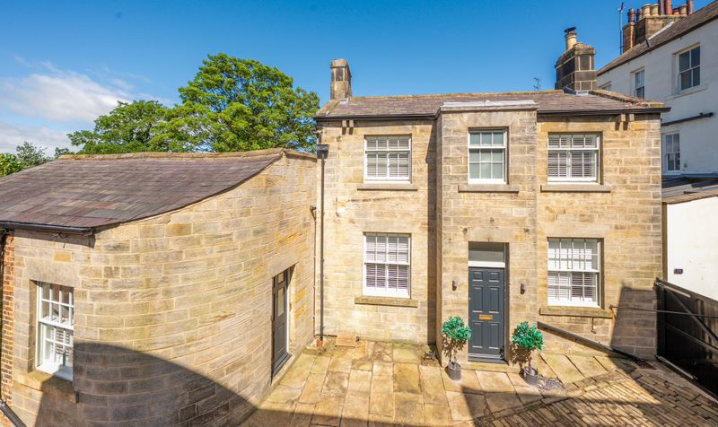2 bedroom Property For Sale