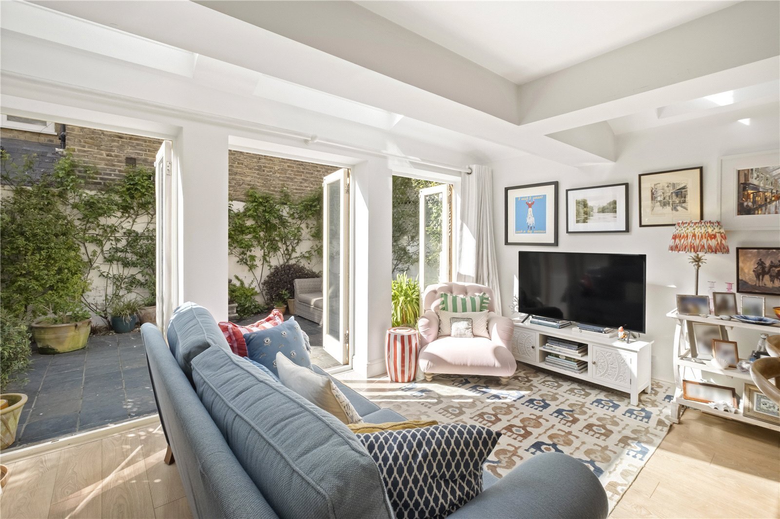 2 bedroom Flat Under Offer