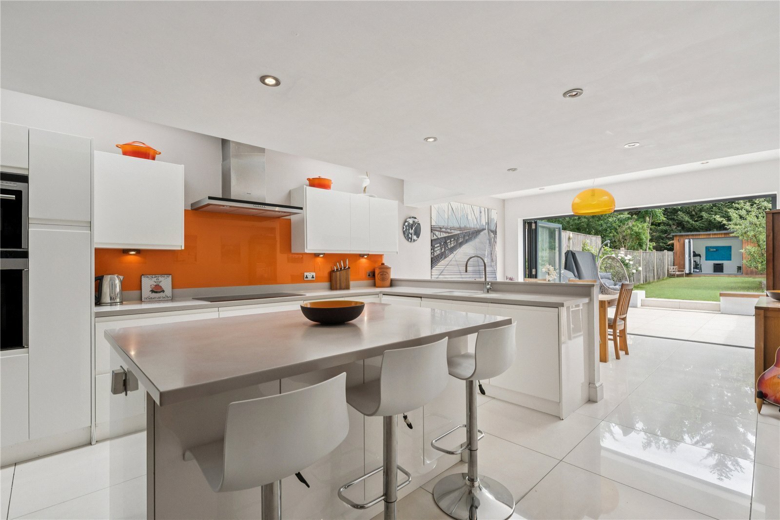 4 bedroom Flat For Sale