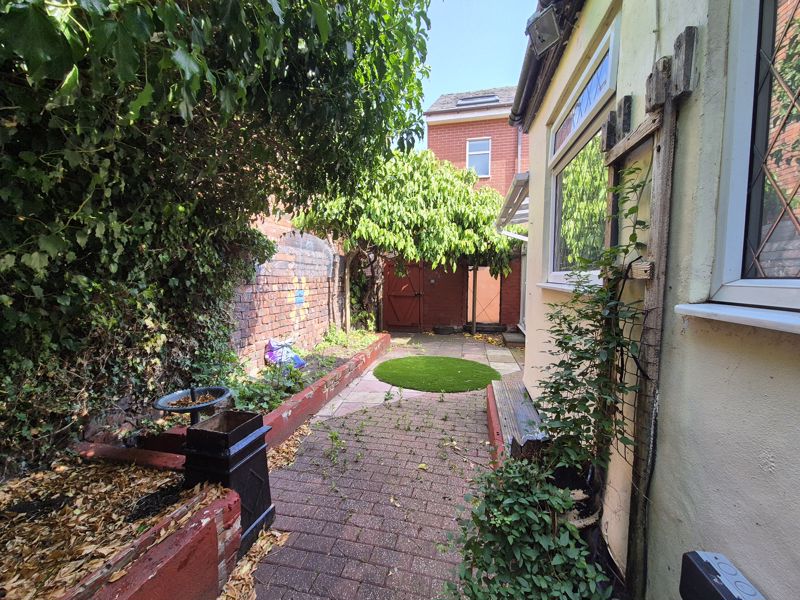 1 bedroom Apartment Sold