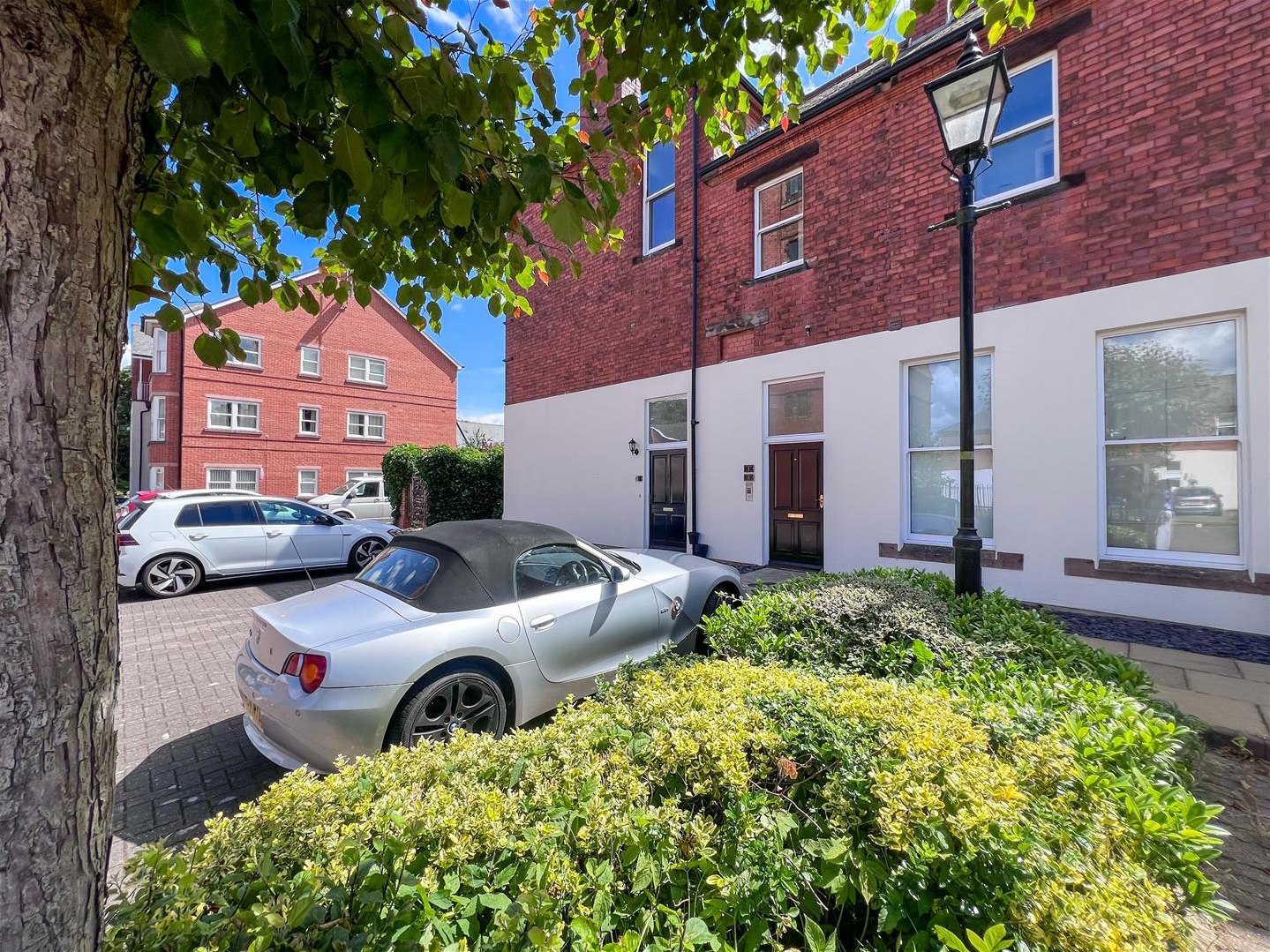 2 bedroom Block of Apartments Under Offer