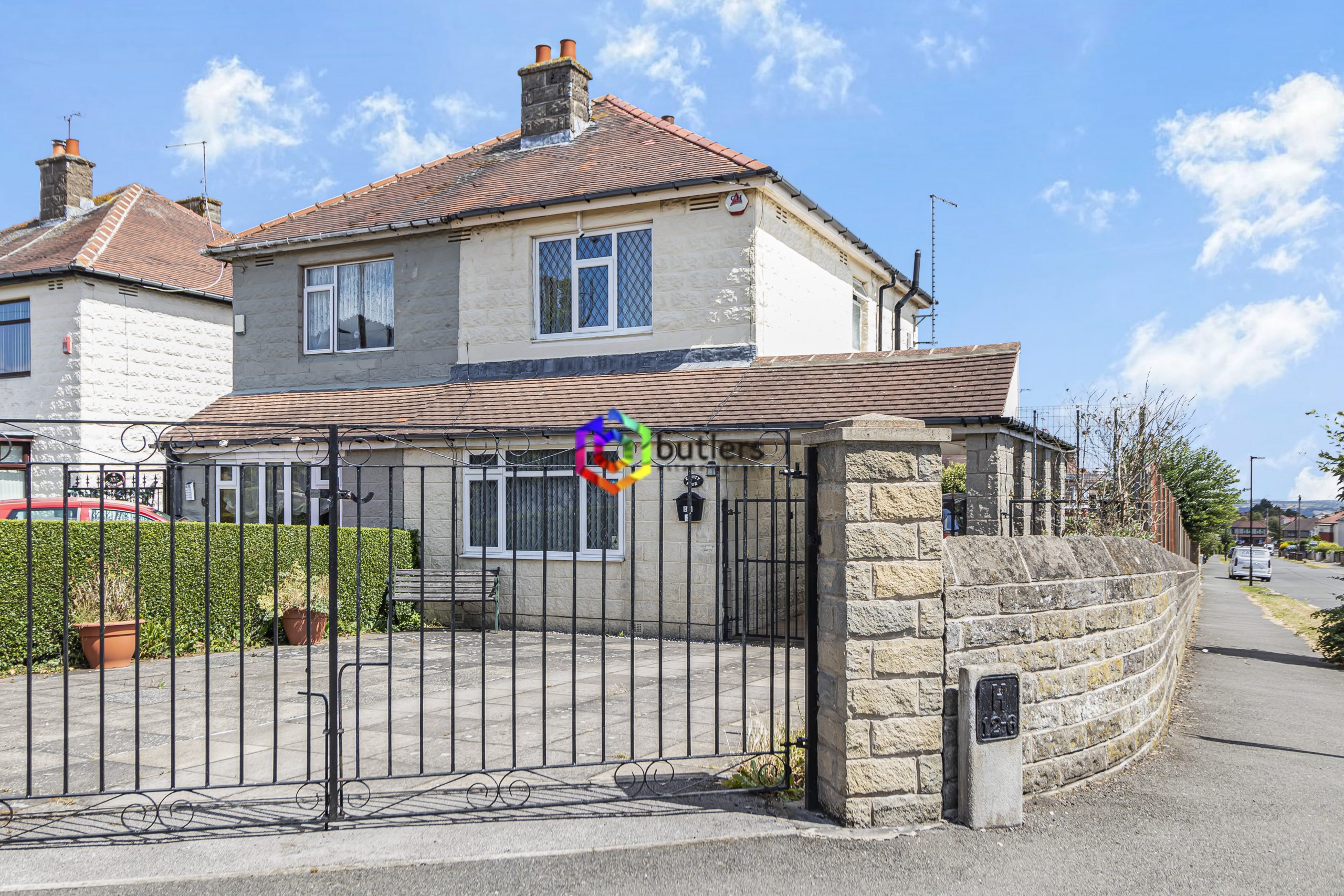 2 bedroom Studio flat Under Offer