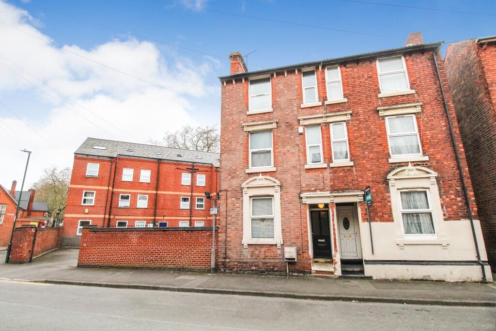 5 bedroom House of Multiple Occupation For Sale