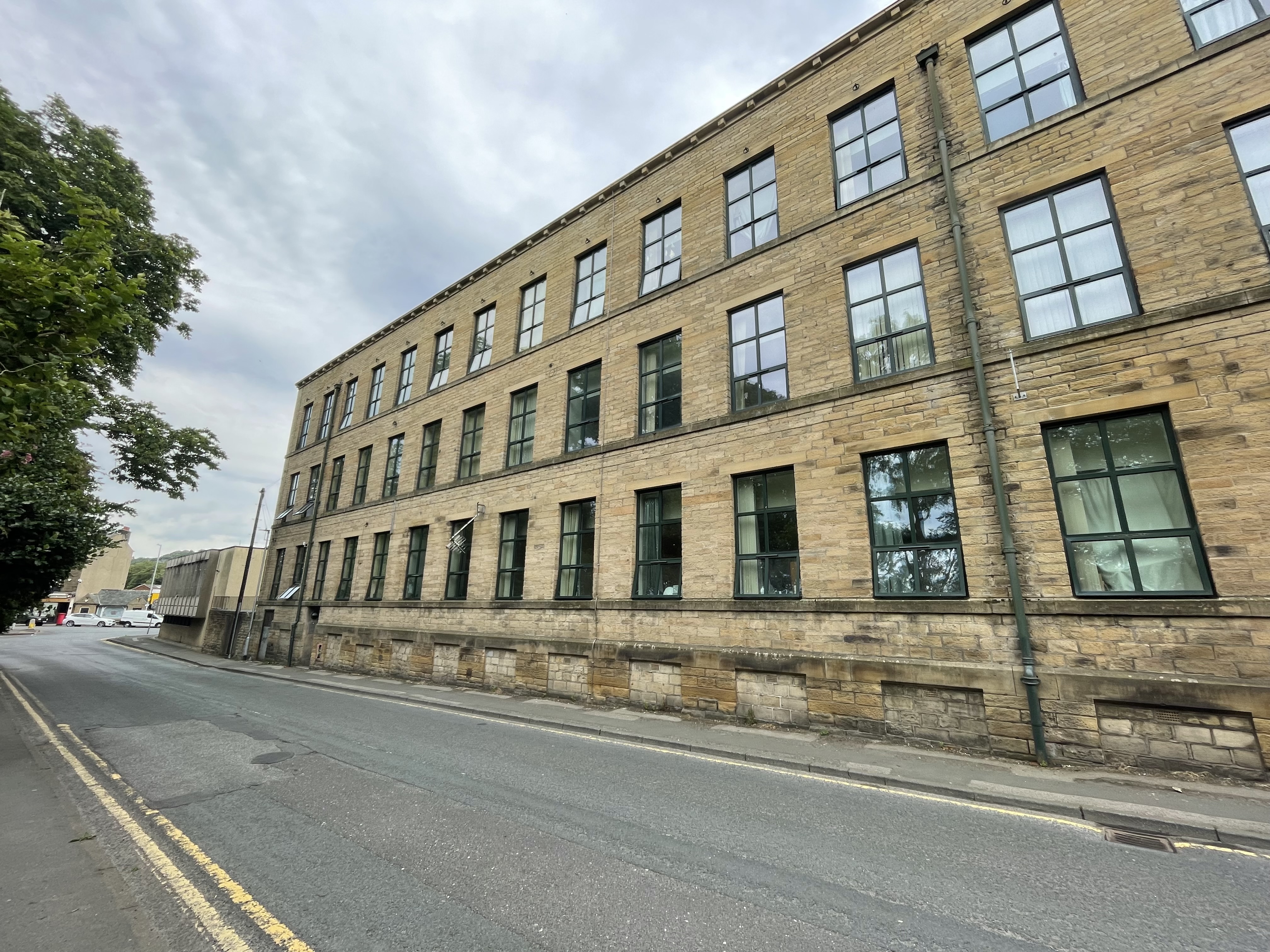 1 bedroom Flat For Sale