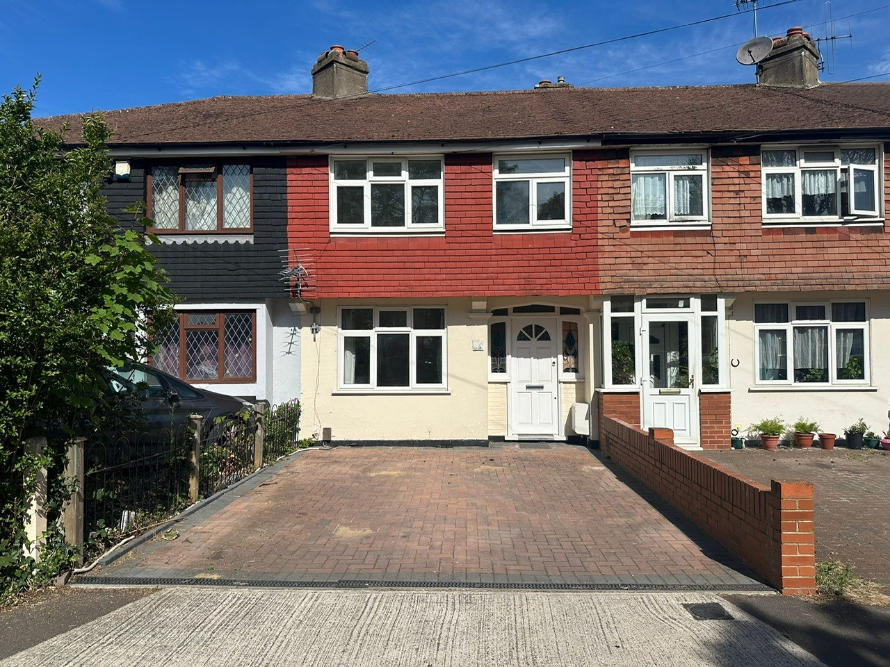  Terraced House For Sale