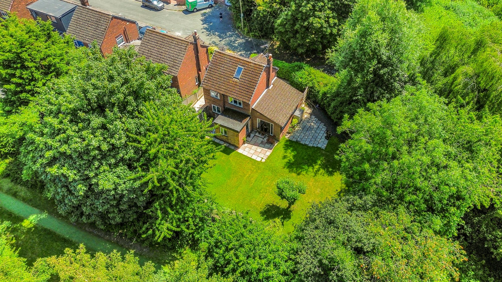 3 bedroom Detached house For Sale