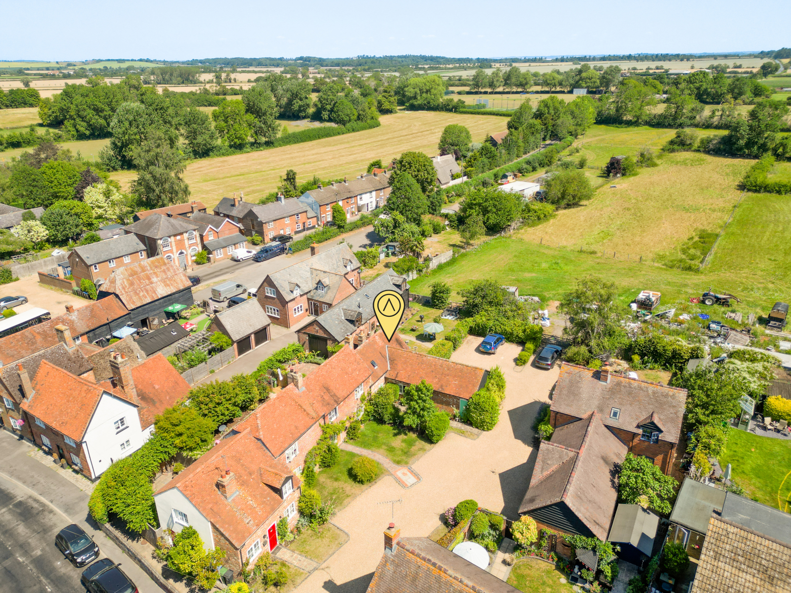 1 bedroom End of terrace house For Sale