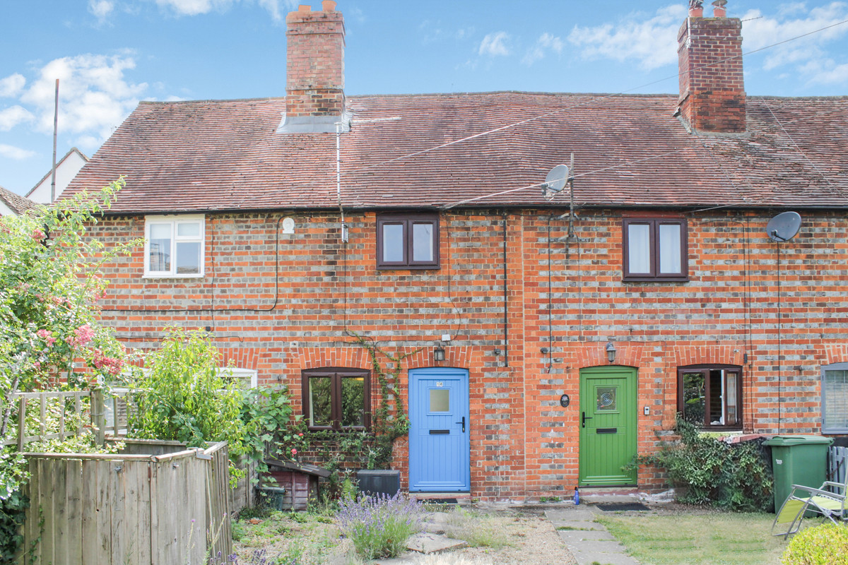2 bedroom Cottage To Let