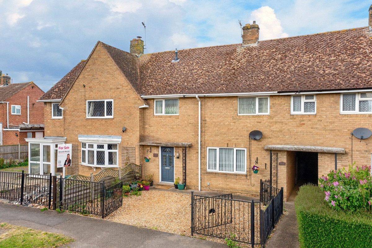 3 bedroom House (unspecified) For Sale