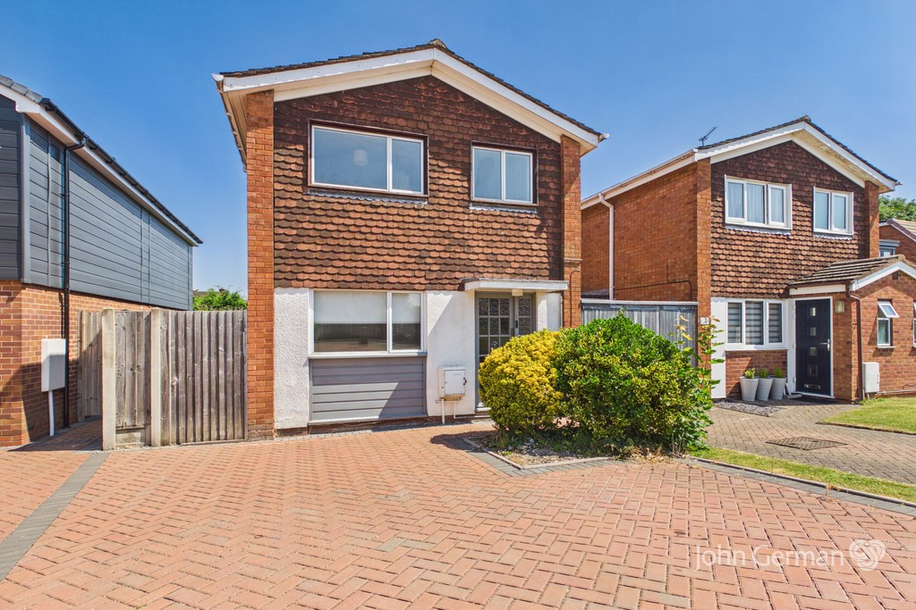 3 bedroom Property For Sale