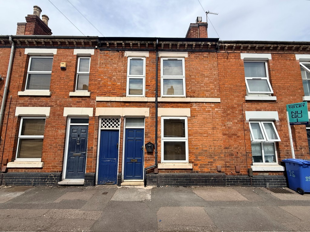 4 bedroom Property For Sale