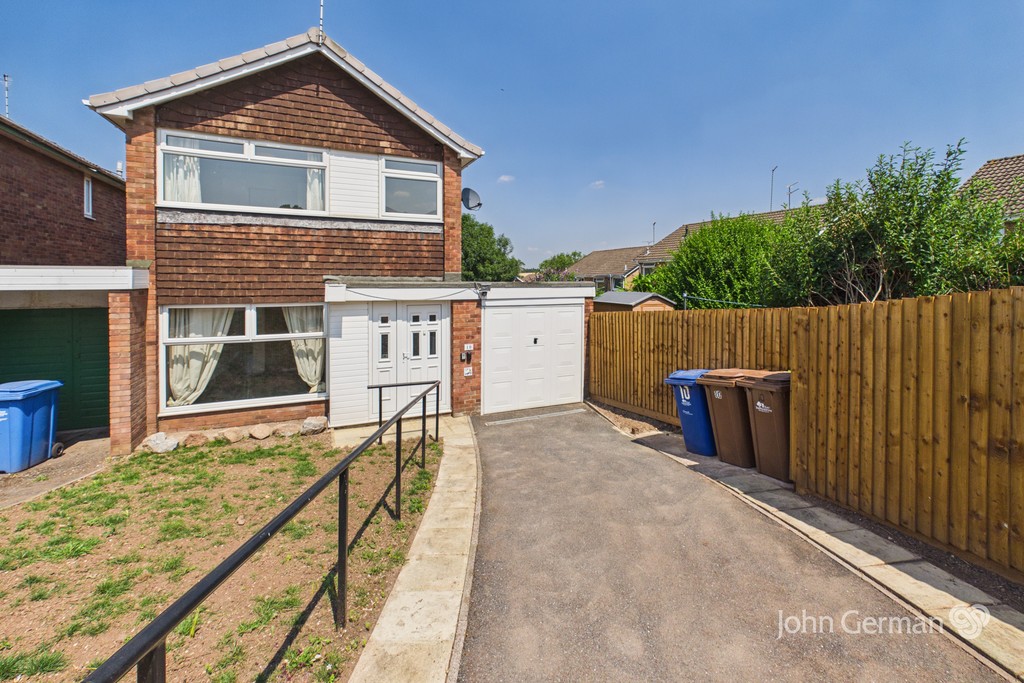 3 bedroom Property For Sale