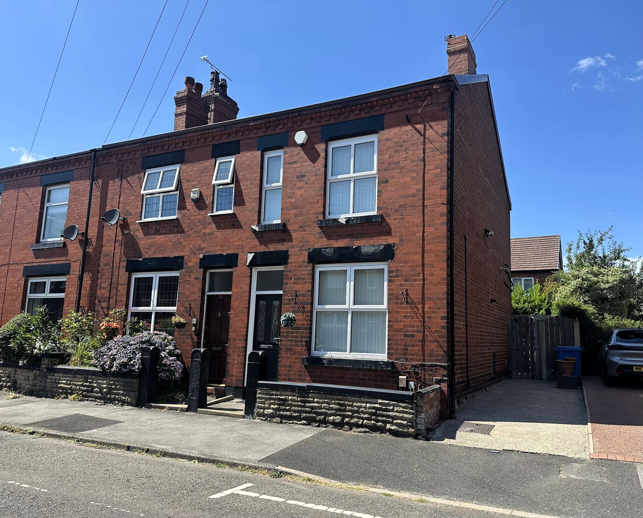 2 bedroom Terraced House Under Offer