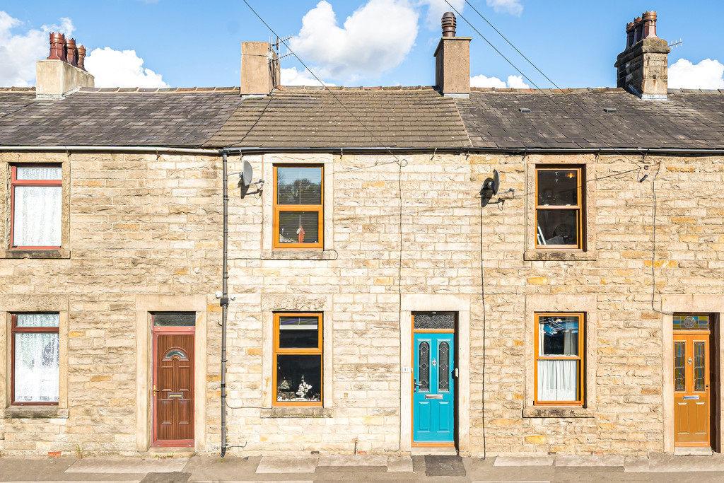 2 bedroom Terraced House To Let