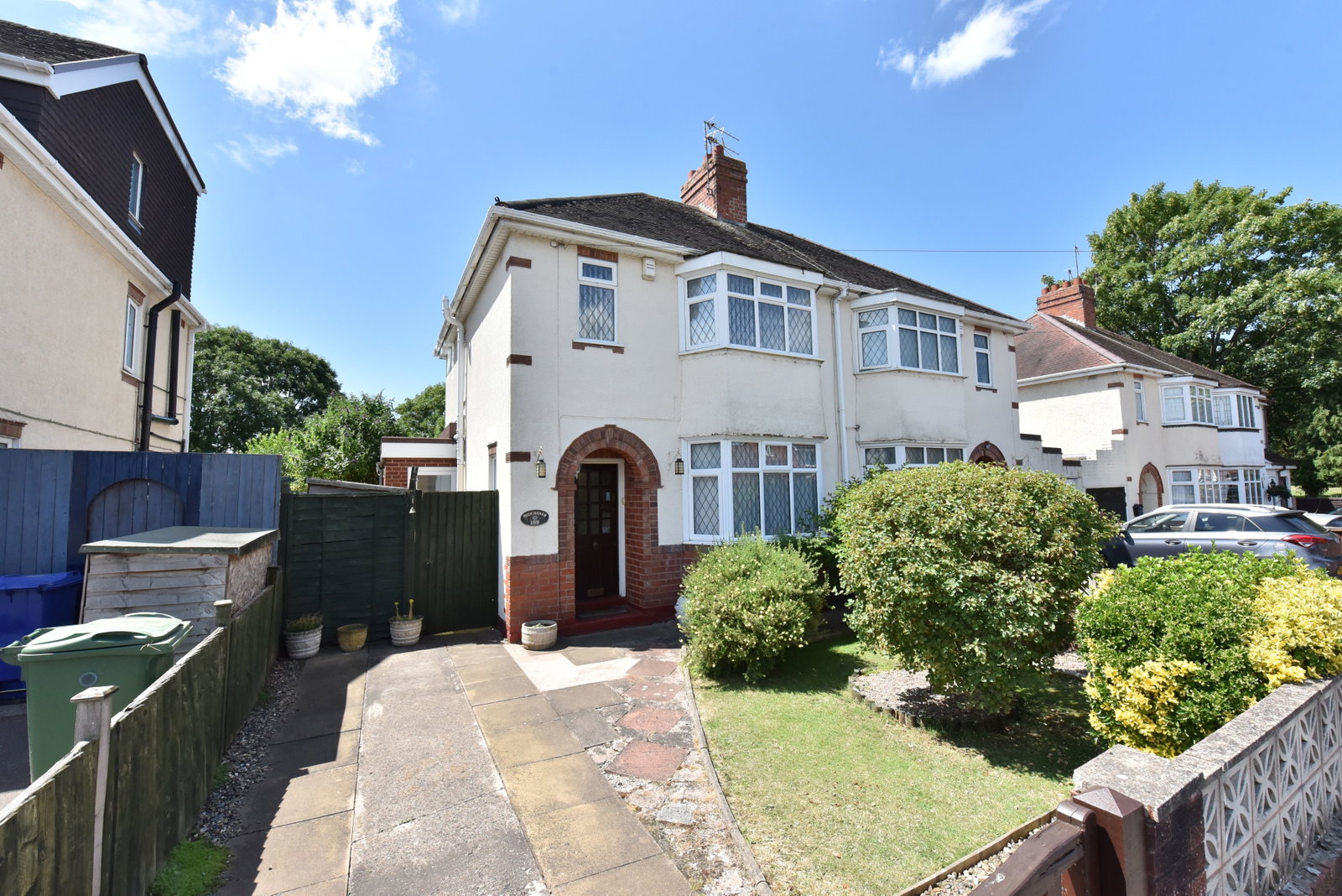 3 bedroom Semi-detached house For Sale