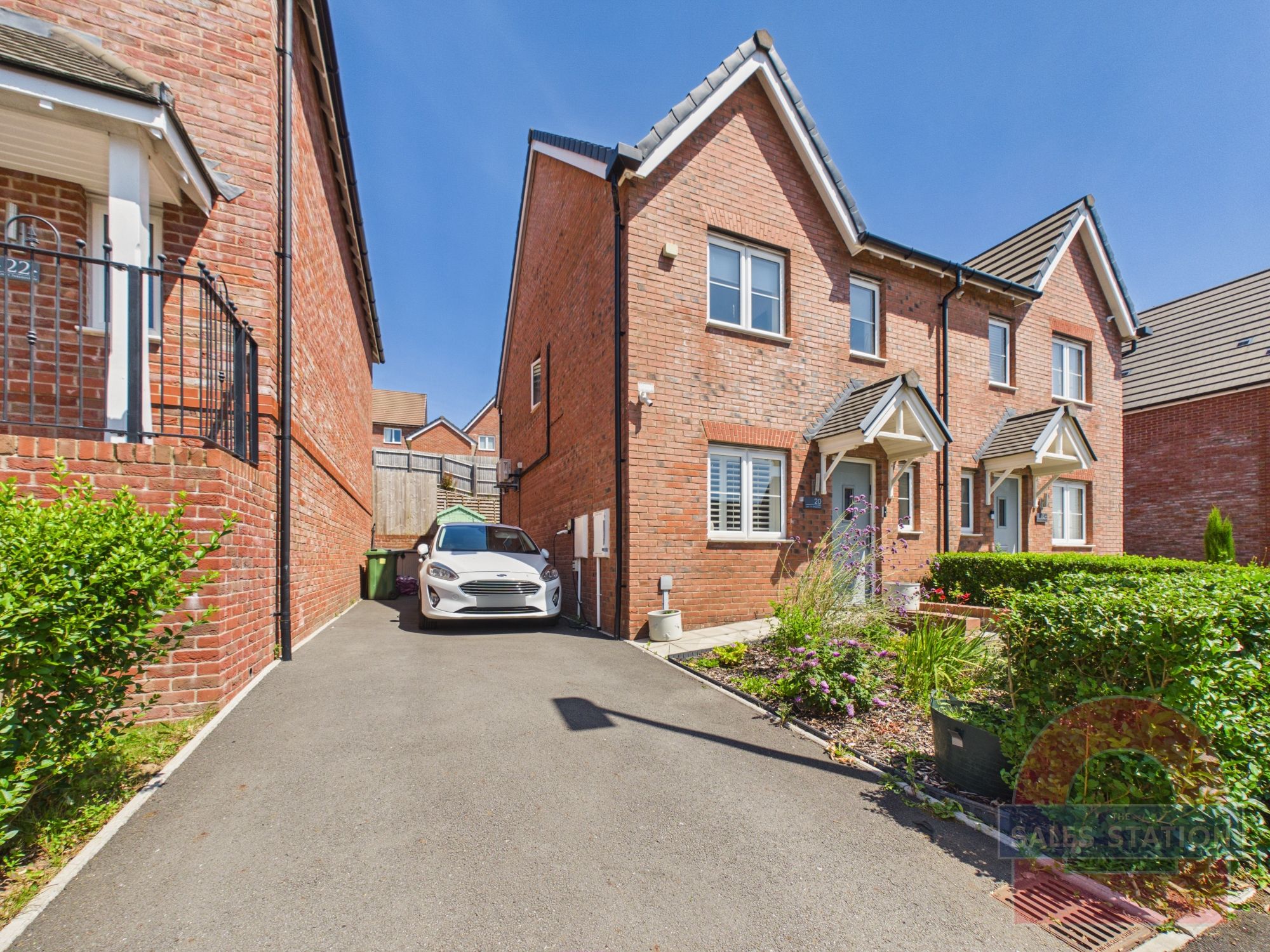 3 bedroom House (unspecified) Under Offer