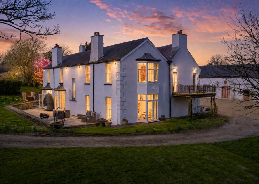 12 bedroom  For Sale