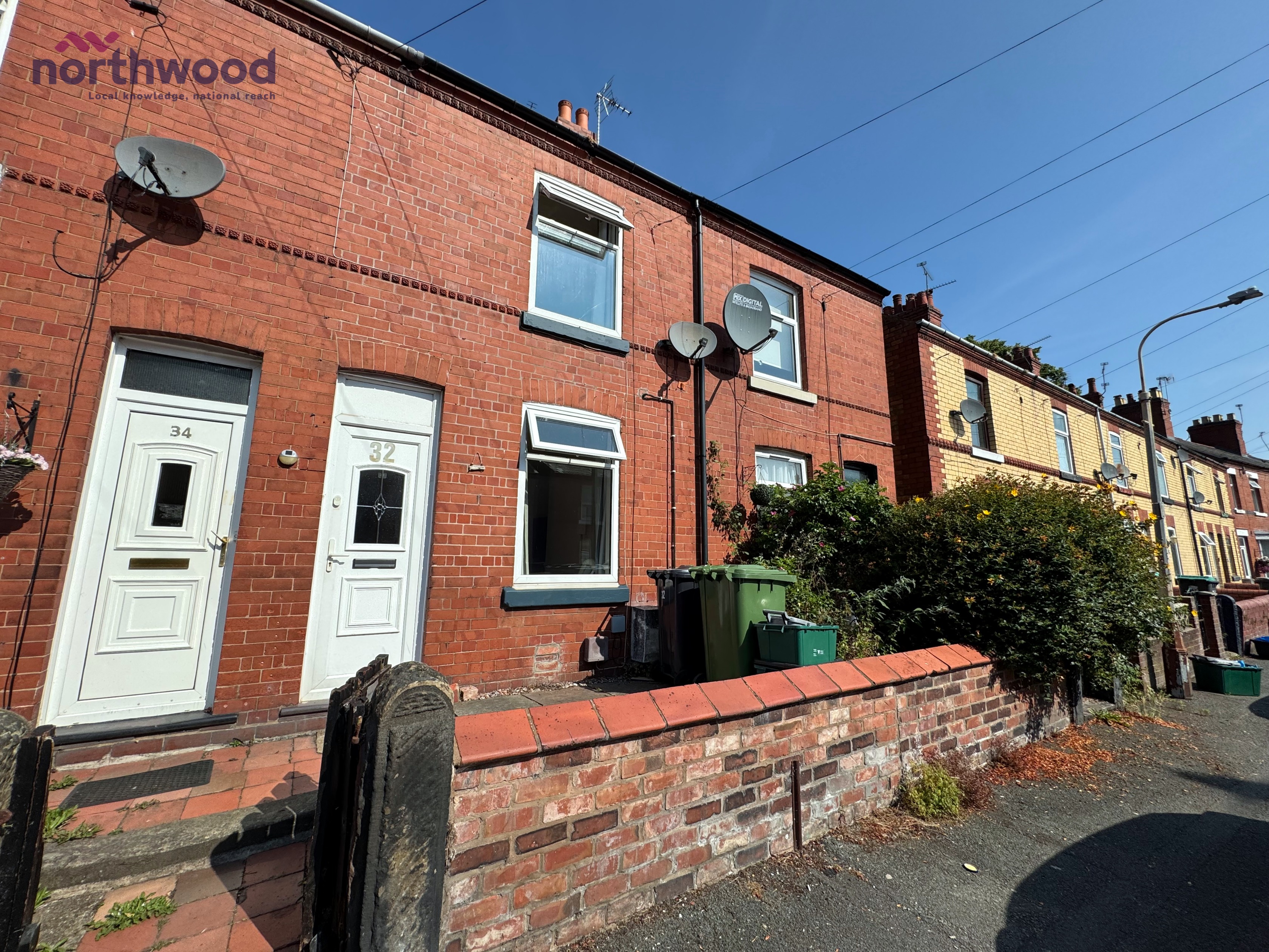 2 bedroom Terraced House To Let