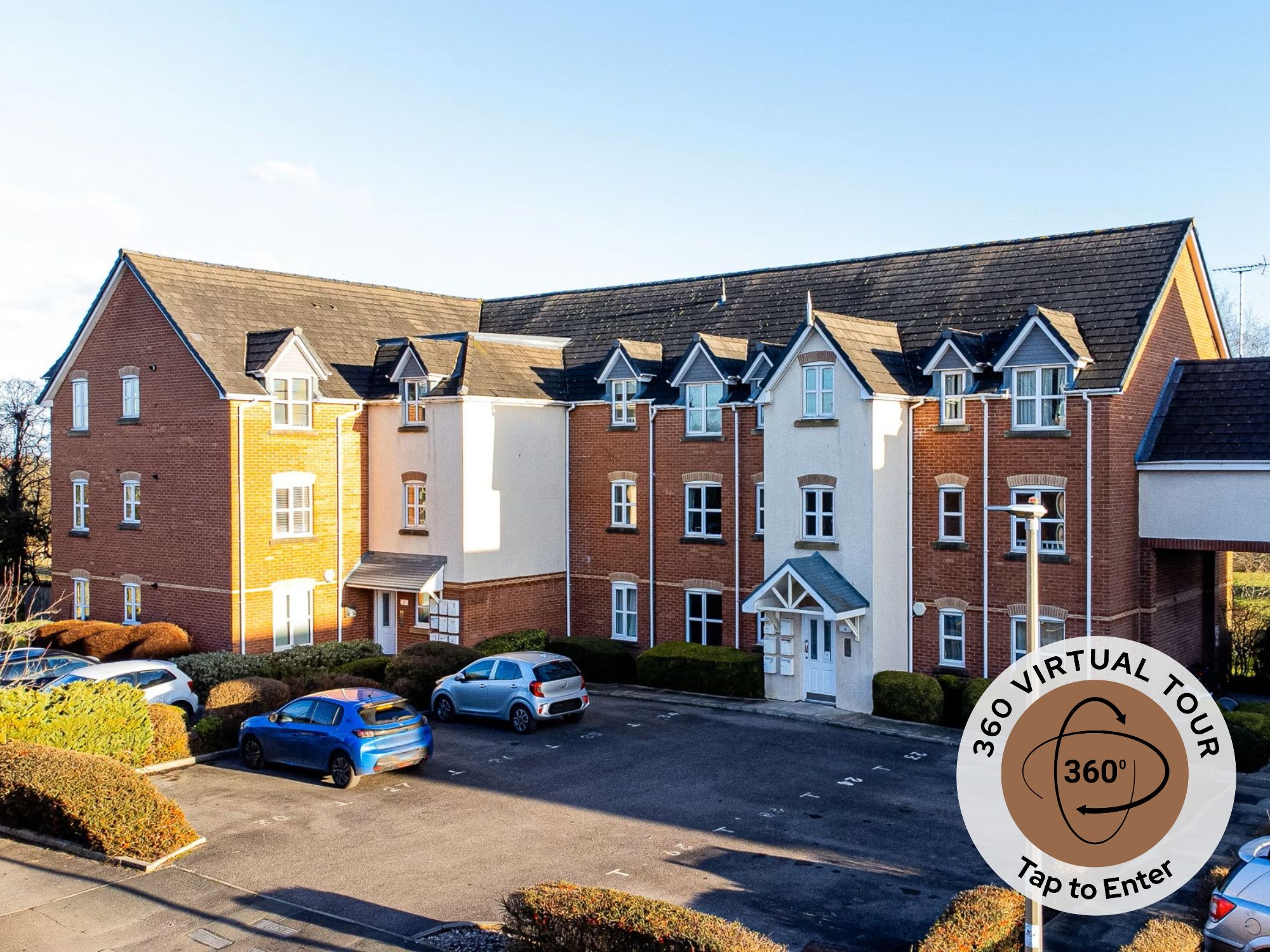 2 bedroom Flat For Sale